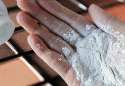 Kozmetik ürünlerden pedlere talk gerçeği! Kanserin iki türlüsüne sebep oluyor