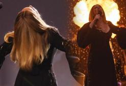 Dünyaca ünlü şarkıcı sahnelere veda etti! 'Sizi çok özleyeceğim'