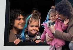 Taner Ölmez'e sette ziyaret! Ece Çeşmioğlu'ndan yorum gecikmedi