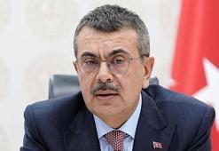 Bakan Tekin'den 'belediye kreşleri kapatılacak' iddialarına yanıt