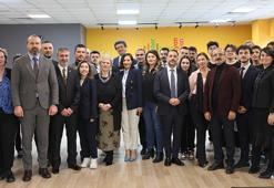 Demirören Medya Lisesi’nden anlamlı Öğretmenler Günü etkinliği