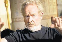 Scott artık zengin yönetmen