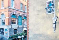 Banksy’li bina satılıyor