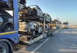 Lüks araç yüklü tırda yangın! Sıfır lüks araçlar cayır cayır yandı