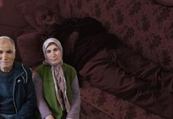 Kapı açıldı, dehşet başladı! Koli bandıyla hayatlarının şokunu yaşattılar