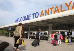 Antalya'da tüm zamanların turist rekoru kırıldı