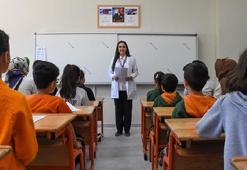 MEB TAKVİMİ BELLİ OLDU📆 Yarıyıl (Sömestr) tatili ne zaman, hangi tarihte? 15 Tatile kaç gün kaldı ve sömestr kaç gün sürecek?