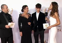 Altın Kelebek ödül töreni! Perihan Savaş, torunuyla birlikte geldi