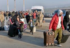 Suriyeliler ülkelerine dönüyor! 'Türk halkına bizleri yıllarca misafir ettiği için teşekkür ediyoruz'