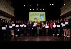 2024 Notre-Dame de Sion Liseliler Edebiyat Ödülü’nü Laetitia Colombani kazandı