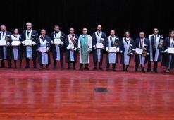 NÖHÜ’de 170 öğretim üyesi binişlerini giydi