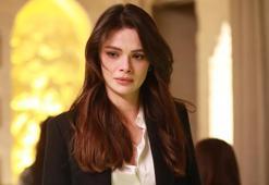 Uzak Şehir'in Alya'sı Sinem Ünsal'dan açıklama! Diziyle ilgili ipucu verdi