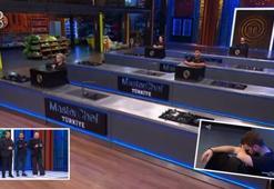Masterchef'ten bir kişi daha elendi! Büyük talihsizlik: Gözyaşlarına boğuldu