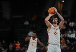 Galatasaray'da Sadık Emir Kabaca şoku!