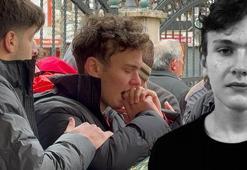 Çığ faciasında hayatını kaybeden milli judocu Emre'nin ikizi tabutun başından bir an olsun ayrılmadı