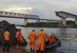 Brezilya'da köprü çöktü! 2 ölü 16 yaralı var