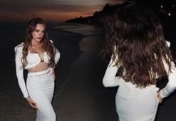 Beyaz kombini göz kamaştırdı! Miray Daner'den sevgilisiyle ilk kare