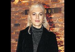 ‘Bambaşka bir İpek Erdem geliyor’