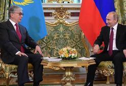 Tokayev ve Putin, Aktau’daki uçak kazasını görüştü