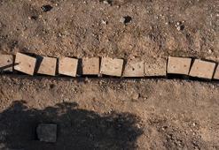 Suriye'nin Humus kentinde toplu mezar bulundu!