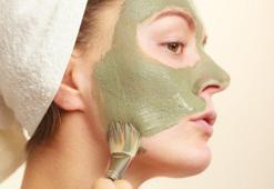 Aşırı maske yüzü resmen mahvediyor! İçinde kil var mı bakın, iyice arındırın