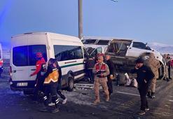 Son dakika: Kars'ta iki minibüs çarpıştı! Yaralılar var