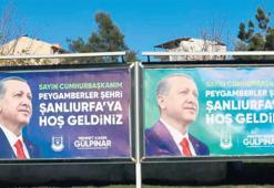 Gülpınar, kenti Cumhurbaşkanı Erdoğan billboardları ile donattı