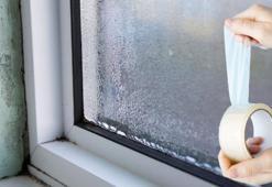 Soğuk hava sızdıysa koli bandı yetiyor! Ev sıcacık kalacak, bu taktiği bilen yaşadı