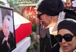 Ünlü yazara duygusal veda! Türkan Şoray: Yemeğe hazırlanacakken onu uğurlamak için hazırlandım