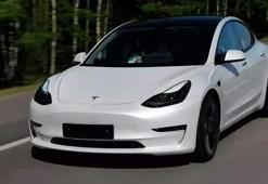 Tesla'dan büyük şok! Tam 240 bin aracını geri çağırdı