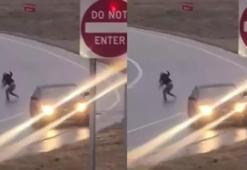 Aracının kontrolünü kaybedip otobana atladı