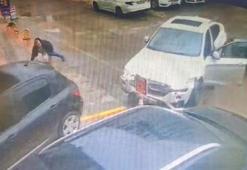 Lüks aracın çarptığı otomobil hastane aciline girdi: O anlar kamerada