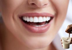 Dişleri inciye döndürmek bu kadar kolay! 2 malzemeyle diş macunu hazırlayın
