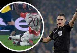 İrfan Can Kahveci çılgına döndü! Simone Sozza kırmızı kartı atladı