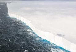 Kaçın! Dev buz dağı geliyor