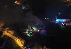 Bursa'da korkutan fabrika yangını! Demir yığınına döndü