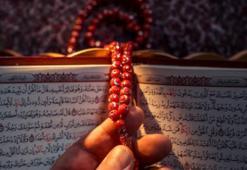 MİRAÇ KANDİLİNDE ÇEKİLECEK TESBİHLER VE ZİKİRLER📿: Miraç Kandili gecesi hangi tesbihler ve zikirler çekilir? Kandil gecesi neler yapılır?