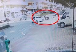 Ölümden döndü! Metrelerce savrulan motosiklet sürücüsü...