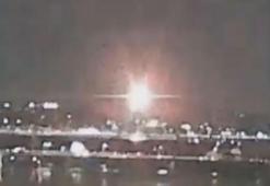 ABD'de Washington yakınlarında yolcu uçağı ile askeri helikopter havada çarpıştı