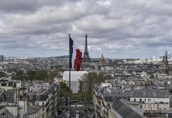 Fransa ekonomisi son çeyrekte geriledi