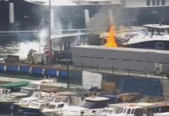 İstanbul Pendik'te teknede yangın