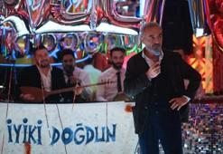 İnci Taneleri - Ferdi Tayfur kasedini hediye etti