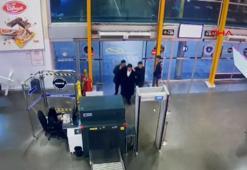 Eyüpsultan'daki aile katliamı şüphelisinin yakalanma anı güvenlik kamerasında