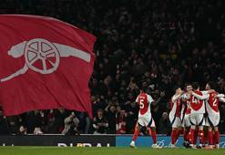 Arsenal, Manchester City'i 5 golle devirdi!
