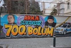 Arka Sokaklar'ın 700. bölümü kutlandı! 'Adını duvarlara yazdım'