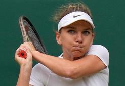 Teniste eski dünya 1 numarası Simona Halep kariyerine nokta koydu