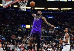 LeBron James 40'ını çıkardı!