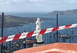 Santorini’de yağma korkusu