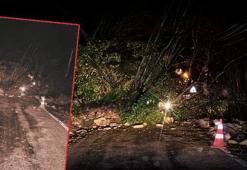 Kastamonu'da heyelan! Cide ile Doğanyurt ilçelerinde sahil yolu ulaşıma kapandı
