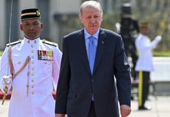 Cumhurbaşkanı Erdoğan Malezya'da resmi törenle karşılandı